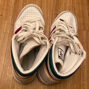 Selling adidas top ten size 9